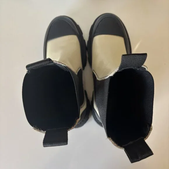 Ganni Size 38/8 Mid Tall White Combat Boot Pull On Chelsea Lug Sole Ankle Placid - Picture 8 of 9